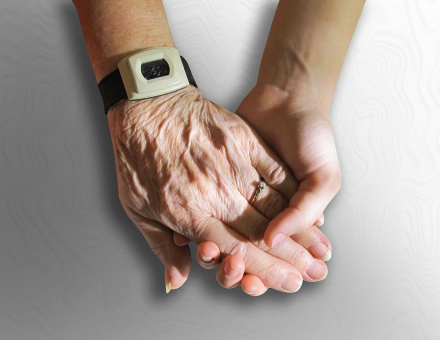 A 9-Step Advance Plan for Those at Risk for Alzheimer's