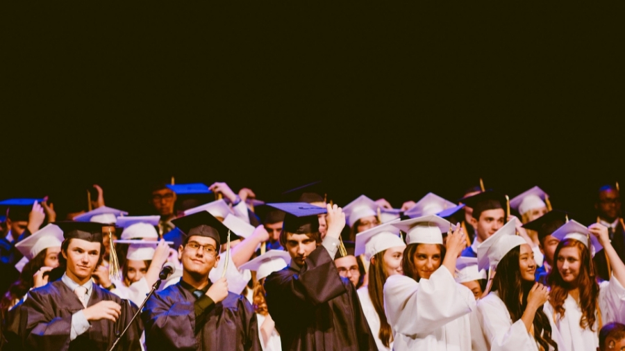 How to Give a Great - and Memorable - Commencement Speech